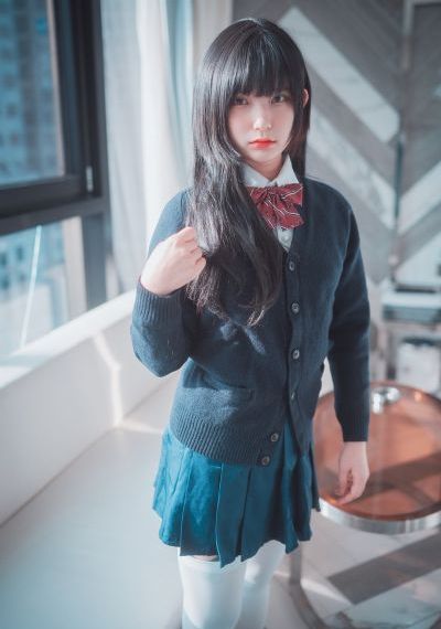 激情吻床脱内衣视频网站_剧情片在线视频观看