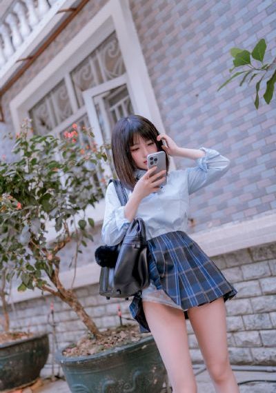 国产主播国产自一区二区_720完整在线观看