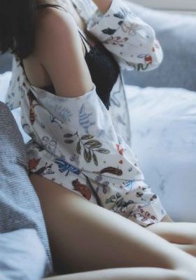 欧美情趣丝袜图片_影视大全视频