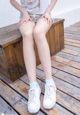欧美女明星春夏街拍_HD手机在线观看