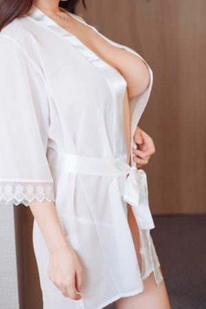 欧美风头像女生性感_BD英语HD在线观看