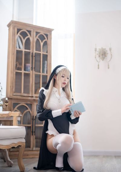 欧美女明星棒球帽街拍_剧情片手机在线看
