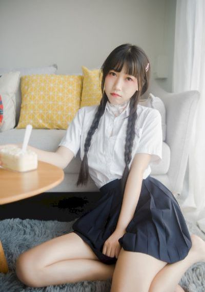日韩女友文案_十万网红美女美酱