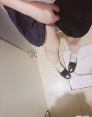 性色a∨人人爽网站hd_粤语中字在线观看
