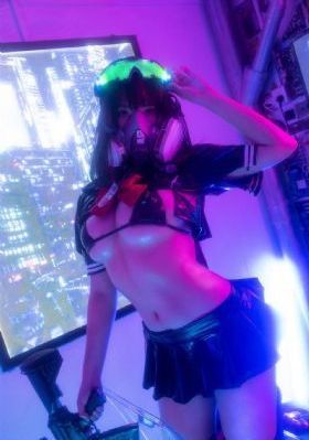 av欧美大胸ed2k_超清免费在线播放