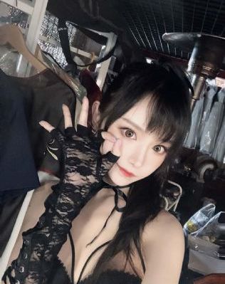 宝贝把腿张开我要添你下边动态图_超清手机在线看